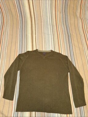 Men's Ribbed Crewneck Sweater in Olive